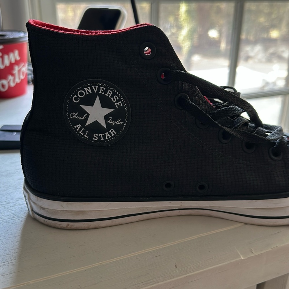 Converse high top